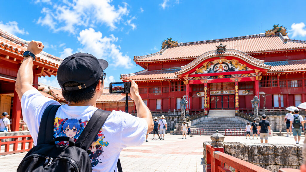 男の一人旅首里城